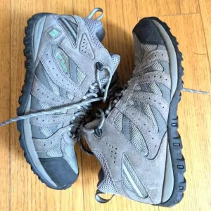 Columbia Redmond Mid Waterproof Hiking Boot, sz 10
