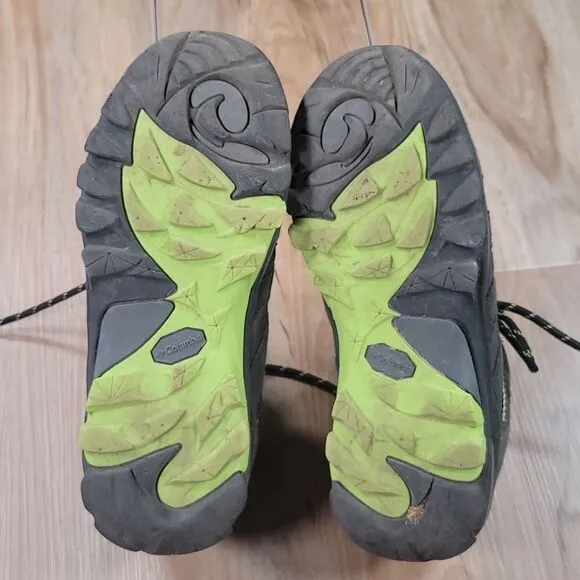 🩵Columbia Gray Waterproof Hiking Shoes Youth 6