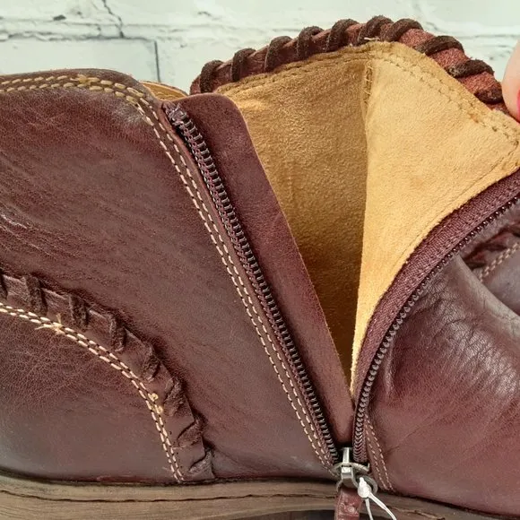 'COMFORTIVA' 'FALLSTON' LEATHER  WEATHERPROOF RUFFLE BOOTIES