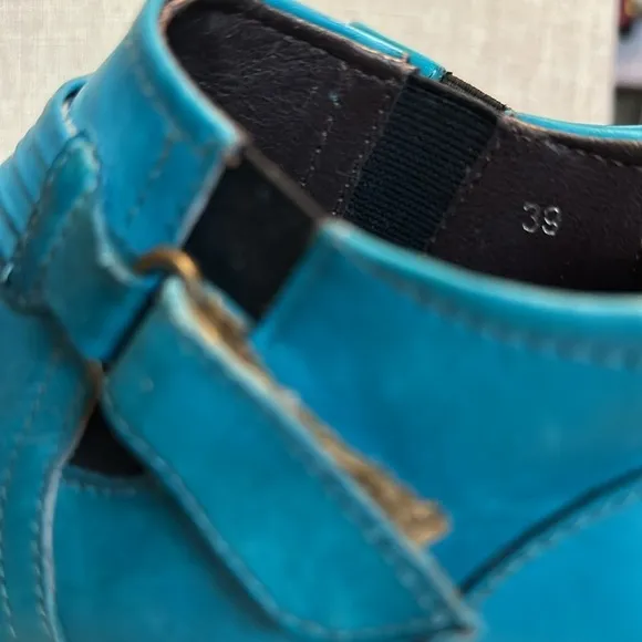 Comfy Adjustable Belt Genuine Leather Booties by Super Lady Star; Size 39 - NWOT