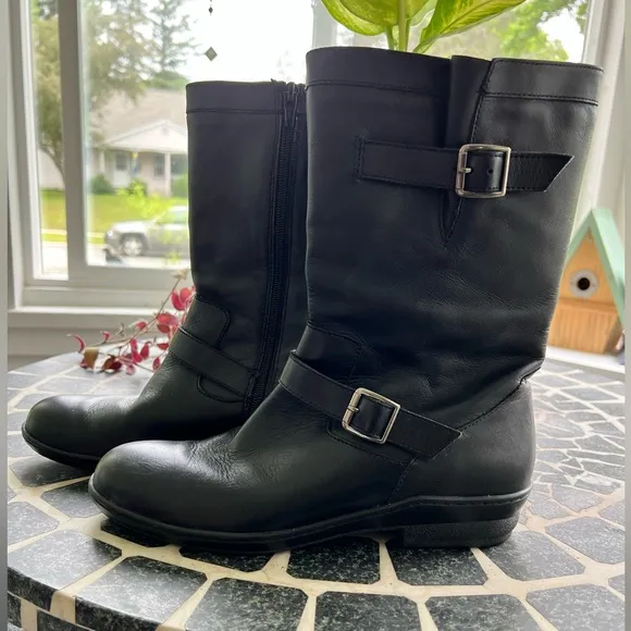 COPY - David Tate size 9.5 mid calf black boots. Excellent shape. Zips up side.…
