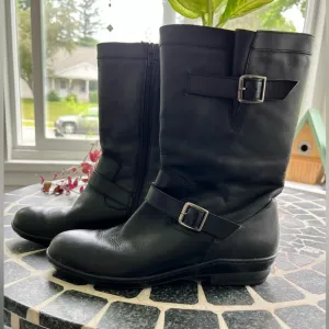 COPY - David Tate size 9.5 mid calf black boots. Excellent shape. Zips up side.…