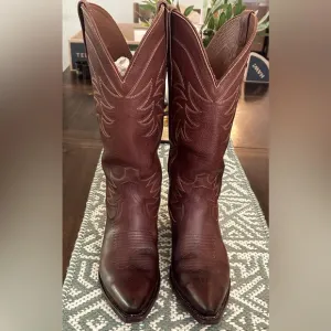 COPY - Tecovas Brown Heeled Boots with Decorative Stitching