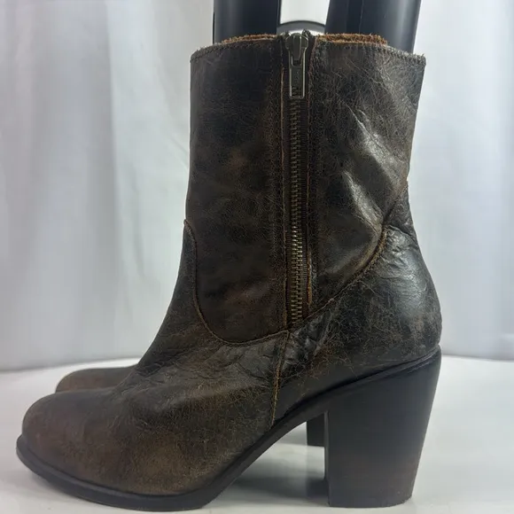 Corral Indie Spirit Distressed Leather Women's Ankle Boots