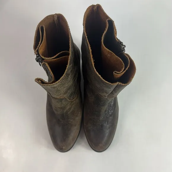 Corral Indie Spirit Distressed Leather Women's Ankle Boots