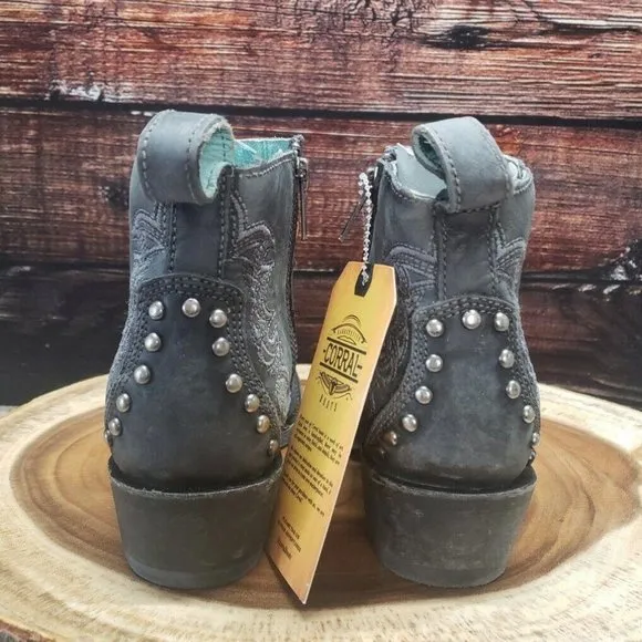 Corral Womens Size 6.5 M C3729 Embroidery And Stud Western Ankle Boots Gray $200