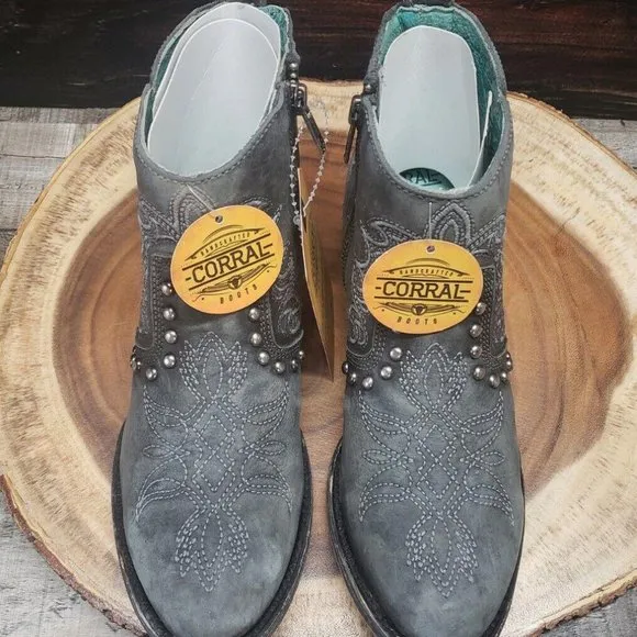 Corral Womens Size 6.5 M C3729 Embroidery And Stud Western Ankle Boots Gray $200