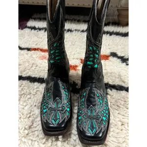 Cowgirl Western Leather Boots Black &amp; Teal Crosses &amp; Wings Women's‎ 8 / 8.5