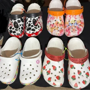 Crocs Kids' Colorful Clogs they look good and clean