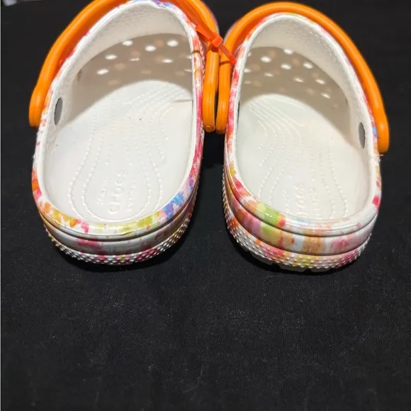 Crocs Kids' Colorful Clogs they look good and clean