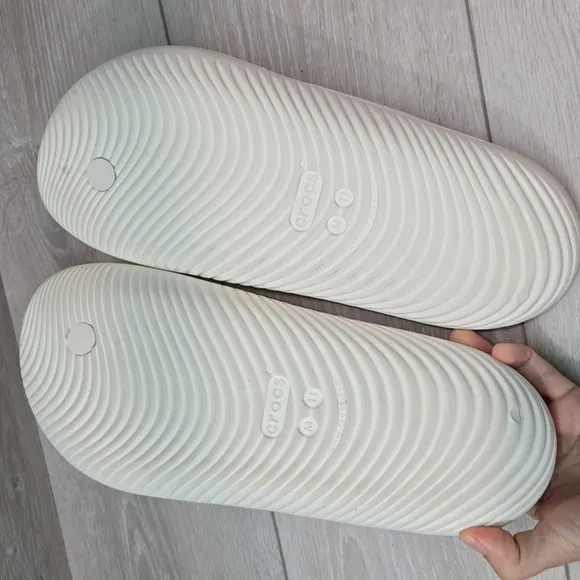 Crocs Mens Thong Rubber White Crocs Flip Flops Sandals Shoes Sz 11