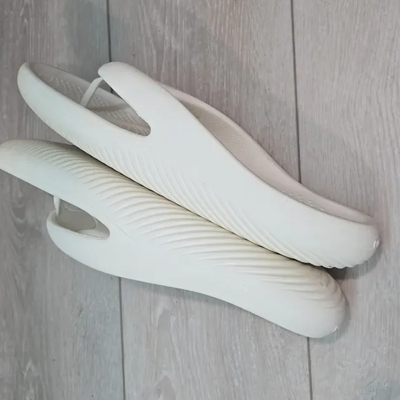 Crocs Mens Thong Rubber White Crocs Flip Flops Sandals Shoes Sz 11