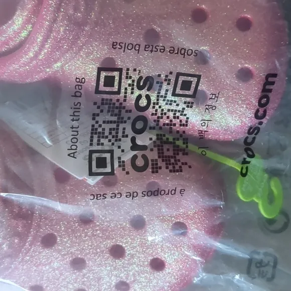 CROCS Pink Sandals with Ventilation and Comfortable Fit