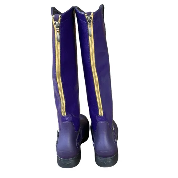 CROCS Women's Purple Faux Snakeskin Print Zip Up Boots Belt Detail Size 7