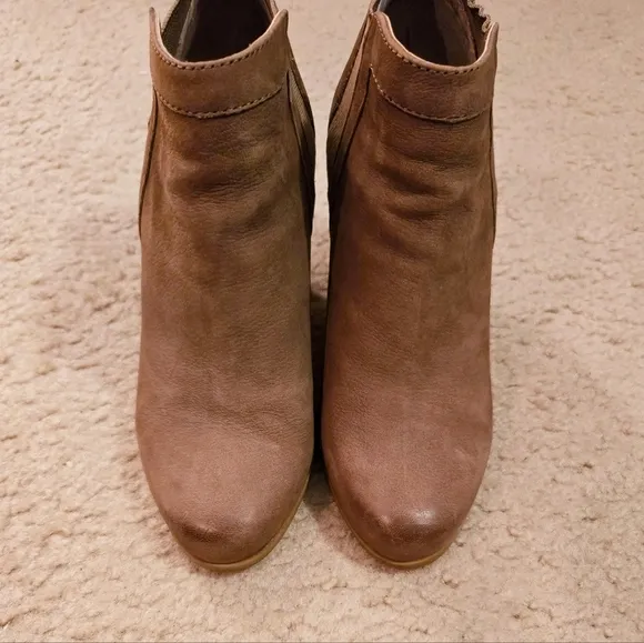 Crown Vintage Wedge Ankle Boots Sz 6.5