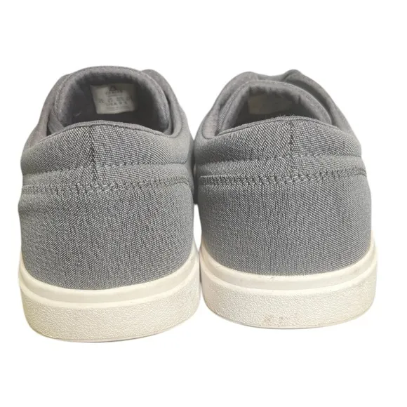 CUATER by Travis Mathew The Wildcard‎ Navy Spikeless Golf Shoes Men’s 9.5