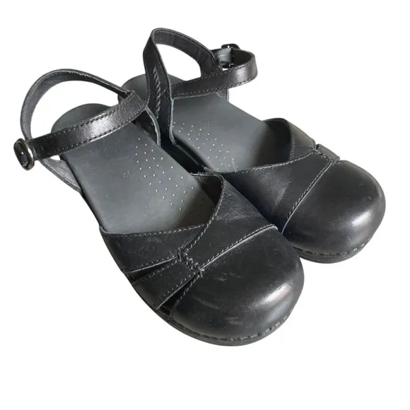 Dansko Black Leather Shoes Clog Sandals