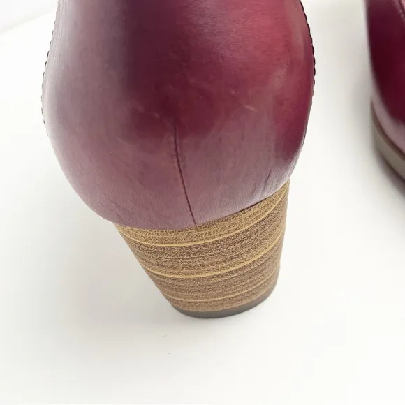 DANSKO Dianne Leather Upper Cabernet Adjustable Strap Mary Jane Heels Size 8