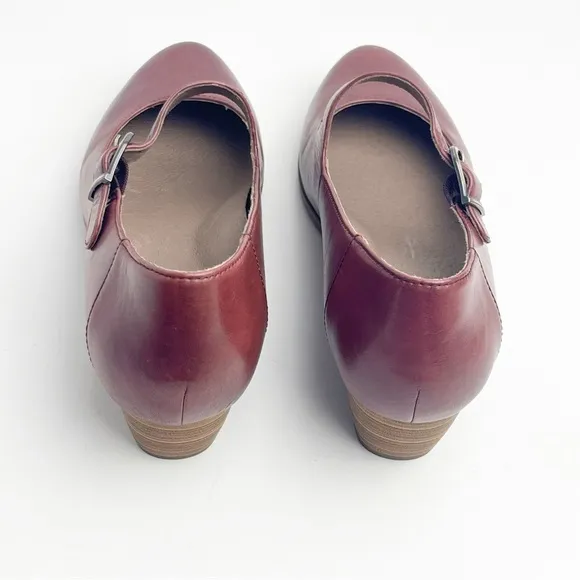 DANSKO Dianne Leather Upper Cabernet Adjustable Strap Mary Jane Heels Size 8