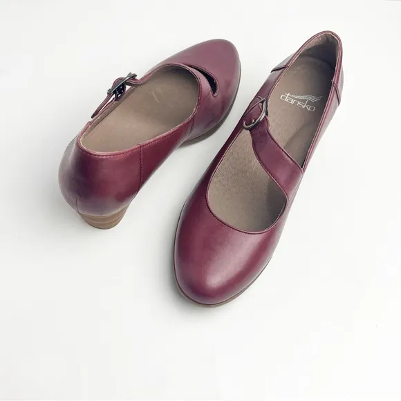 DANSKO Dianne Leather Upper Cabernet Adjustable Strap Mary Jane Heels Size 8