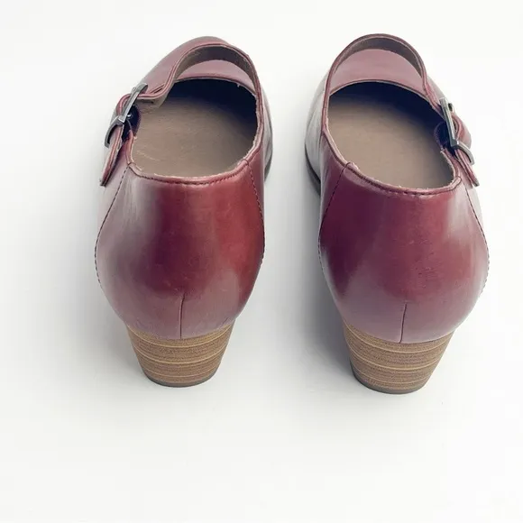 DANSKO Dianne Leather Upper Cabernet Adjustable Strap Mary Jane Heels Size 8