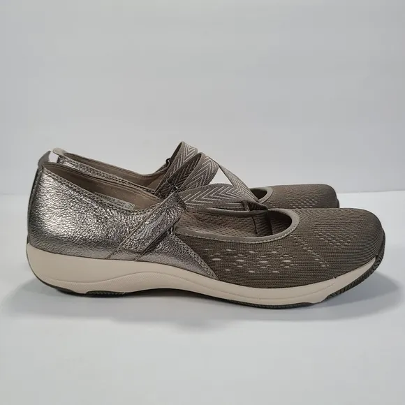 Dansko Haven Mary Jane Shoes Taupe Metallic Women Size 9