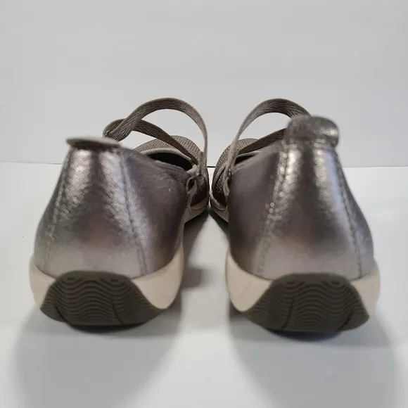 Dansko Haven Mary Jane Shoes Taupe Metallic Women Size 9