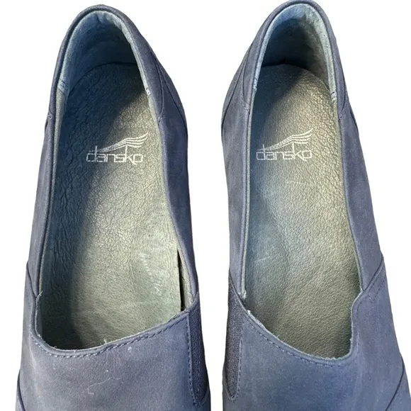 Dansko Laraine Waterproof Blue Nubuck Slip On Sneakers Size 38/7.5 EUC #CL-35