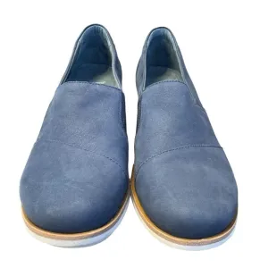 Dansko Laraine Waterproof Blue Nubuck Slip On Sneakers Size 38/7.5 EUC #CL-35