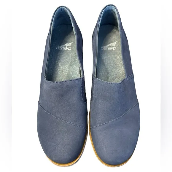 Dansko Laraine Waterproof Blue Nubuck Slip On Sneakers Size 38/7.5 EUC #CL-35