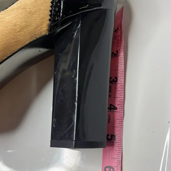 Diane Von Furstenberg Stylish Black and Tan Women's Heels