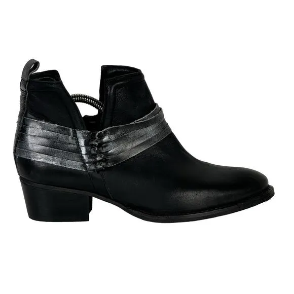 Diba Women's Skyler Boots SZ 8 Low Ankle Bootie Western Knotted Black Biker