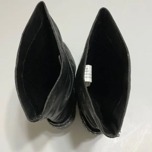 Dingo Emma Slouchy Western Boot, 7. Black withSilver Hardware.