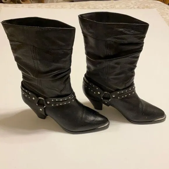 Dingo Emma Slouchy Western Boot, 7. Black withSilver Hardware.
