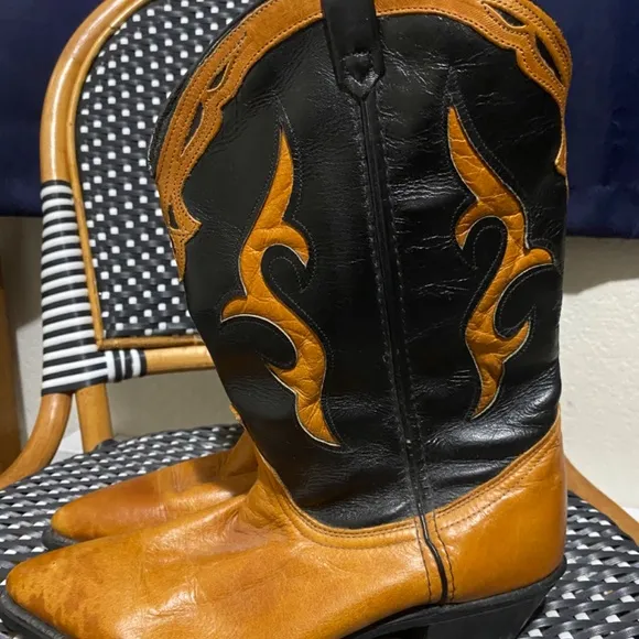 Dingo Size 9 Women’s Cowboy Boots