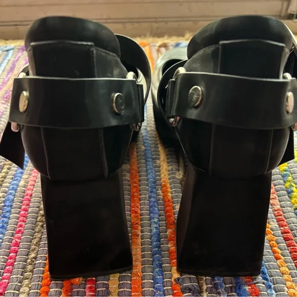 Disturbia | EUC witch kicks size us10 | Cherish Mary Janes Black Platform Shoes