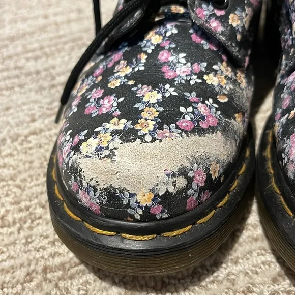 Doc Marten floral calico pascal combat boots lace up size EU 37 Women’s 6