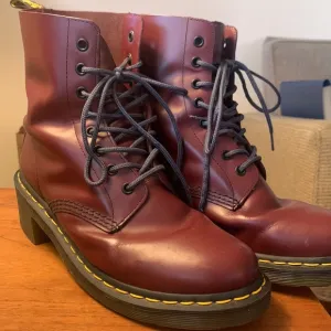 DOC MARTENS 1460 AIR WAIR CHERRY RED MAROON BURGUNDY LACEUP BOOTS,COMBAT…