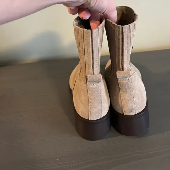 Dolce Vita Linny H2O Boots NEW