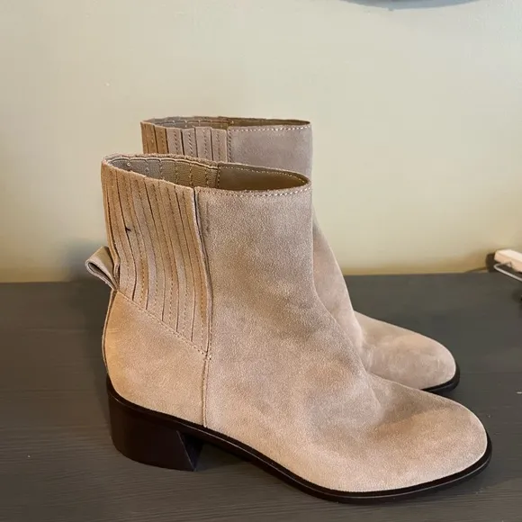 Dolce Vita Linny H2O Boots NEW