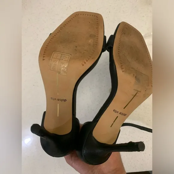 DOLCE VITA Women's Halo Black Leather Ankle Strap Chic Shoes Heels Sandals 6.5