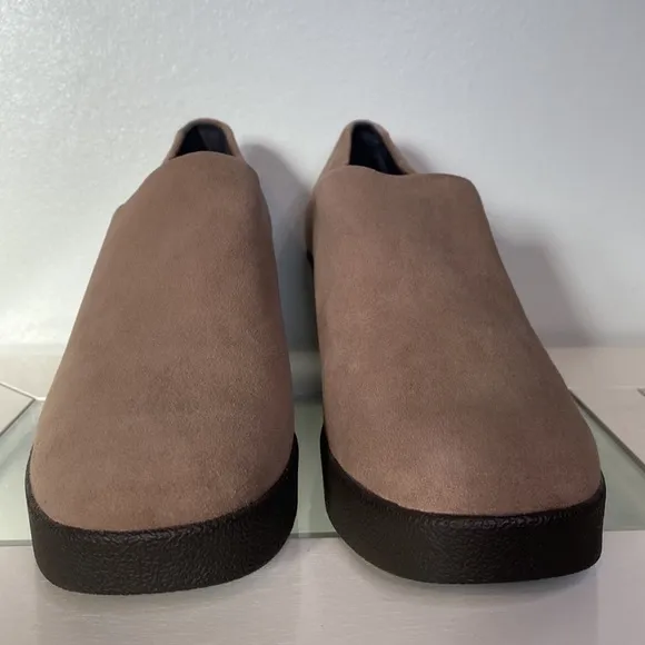 Donald J Pliner Lilie Stretch Beige Suede Platform Wedge-Women’s Sz 9-NWOB