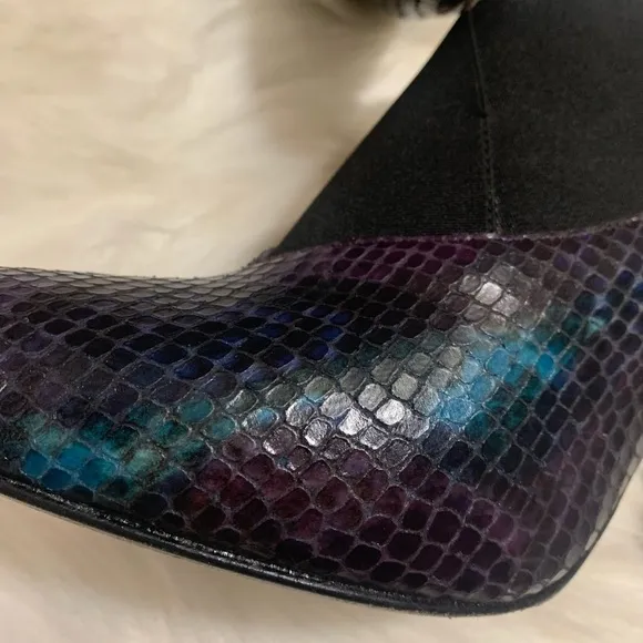 Donald J Pliner Purple Snakeskin Ankle Boots 8M