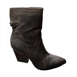 DONALD J. PLINER Vegas Brown Leather Studded Heeled Boots Size 7