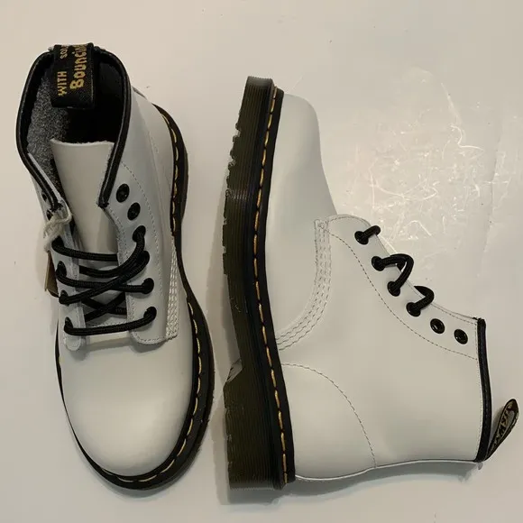 Dr Martens 101 Ys White Smooth Leather 6 Holes Ankle Wedding Boots Size Womens 5