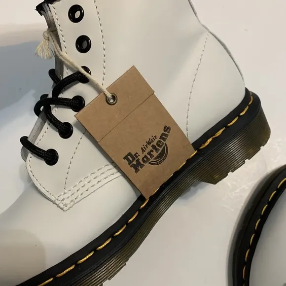 Dr Martens 101 Ys White Smooth Leather 6 Holes Ankle Wedding Boots Size Womens 5