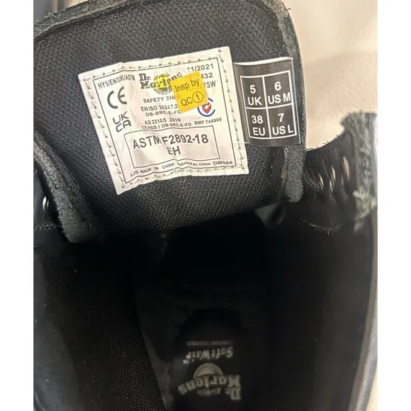 Dr. Martens 1460 W Women's Black Smooth Leather Boots Sz 7 L EUC!