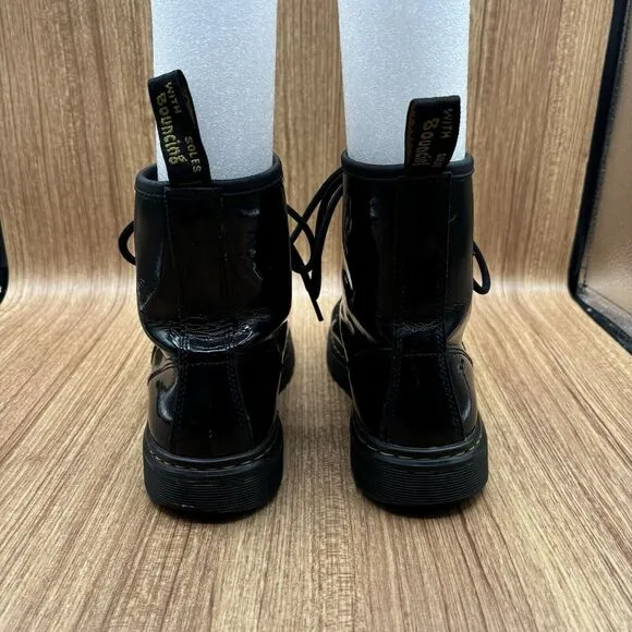 Dr Martens Black Zavala Boots Patent Leather Women's Size 7 Mens Size 6