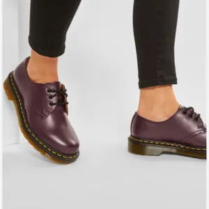 Dr. Martens Unisex 1461 Quad Leather Burgundy Shoes. Size 9