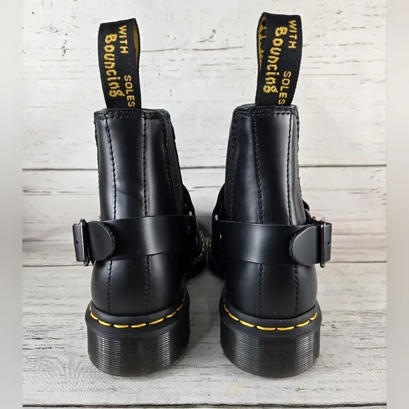 Dr. Martens Wincox Smooth Leather Buckle Moto Chelsea Black Boots Women's Size 8